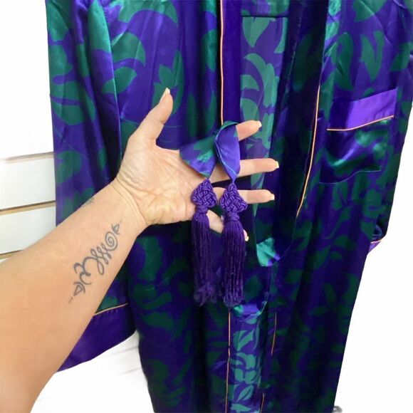 Vintage Victorias Secret Gold Label Purple Green Satin Robe Size M/L & Top Y2K - Picture 5 of 14